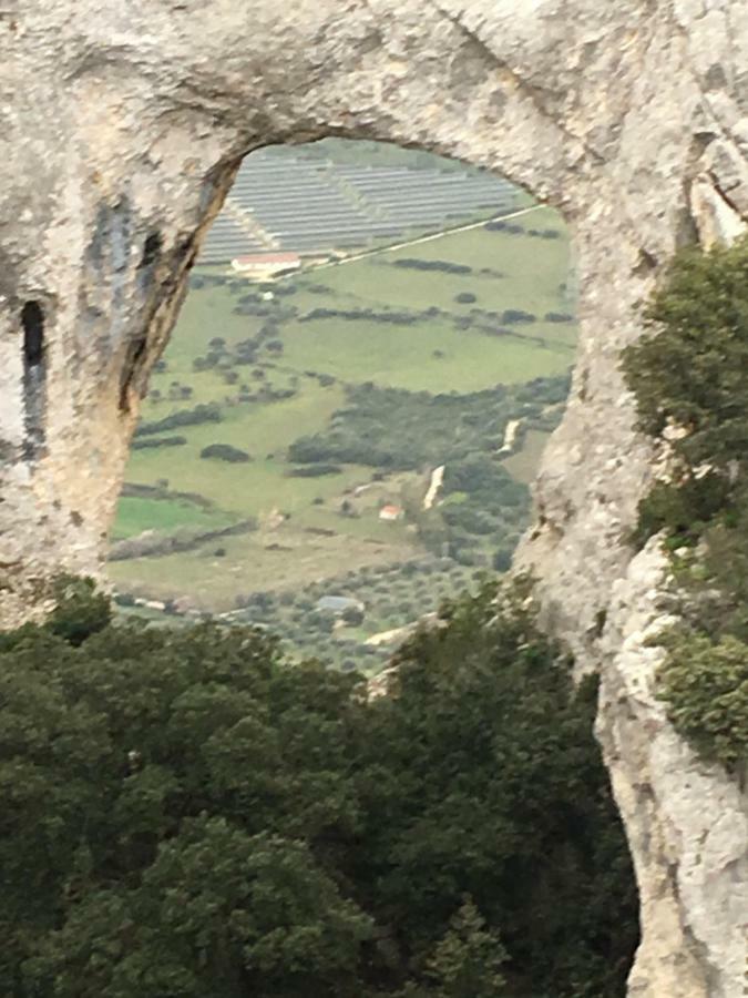 Sa Domu E Muru Galtelli Luaran gambar